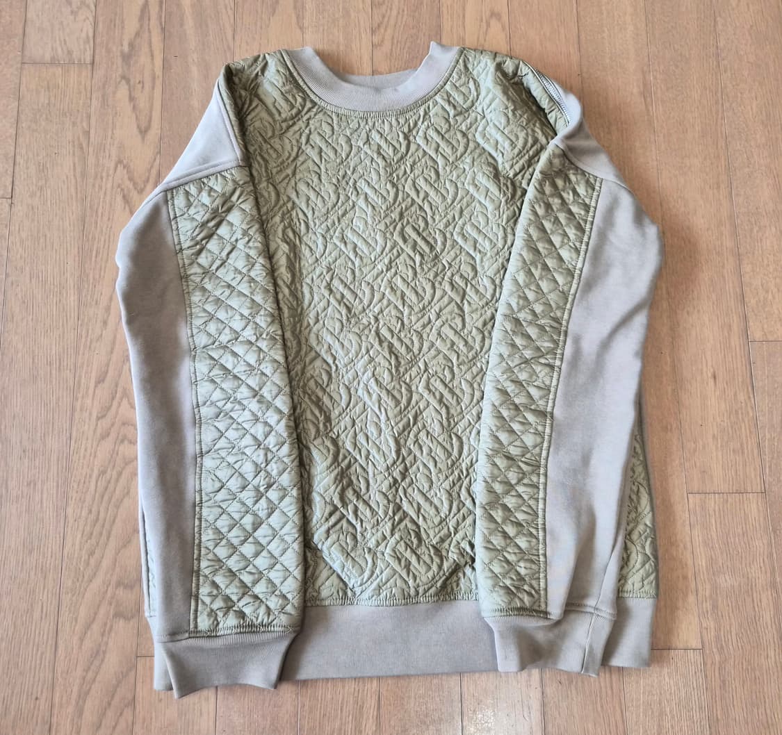 (정품) 버버리 TB로고 퀼팅 맨투맨 (명품 여성 티셔츠) 상품이미지1