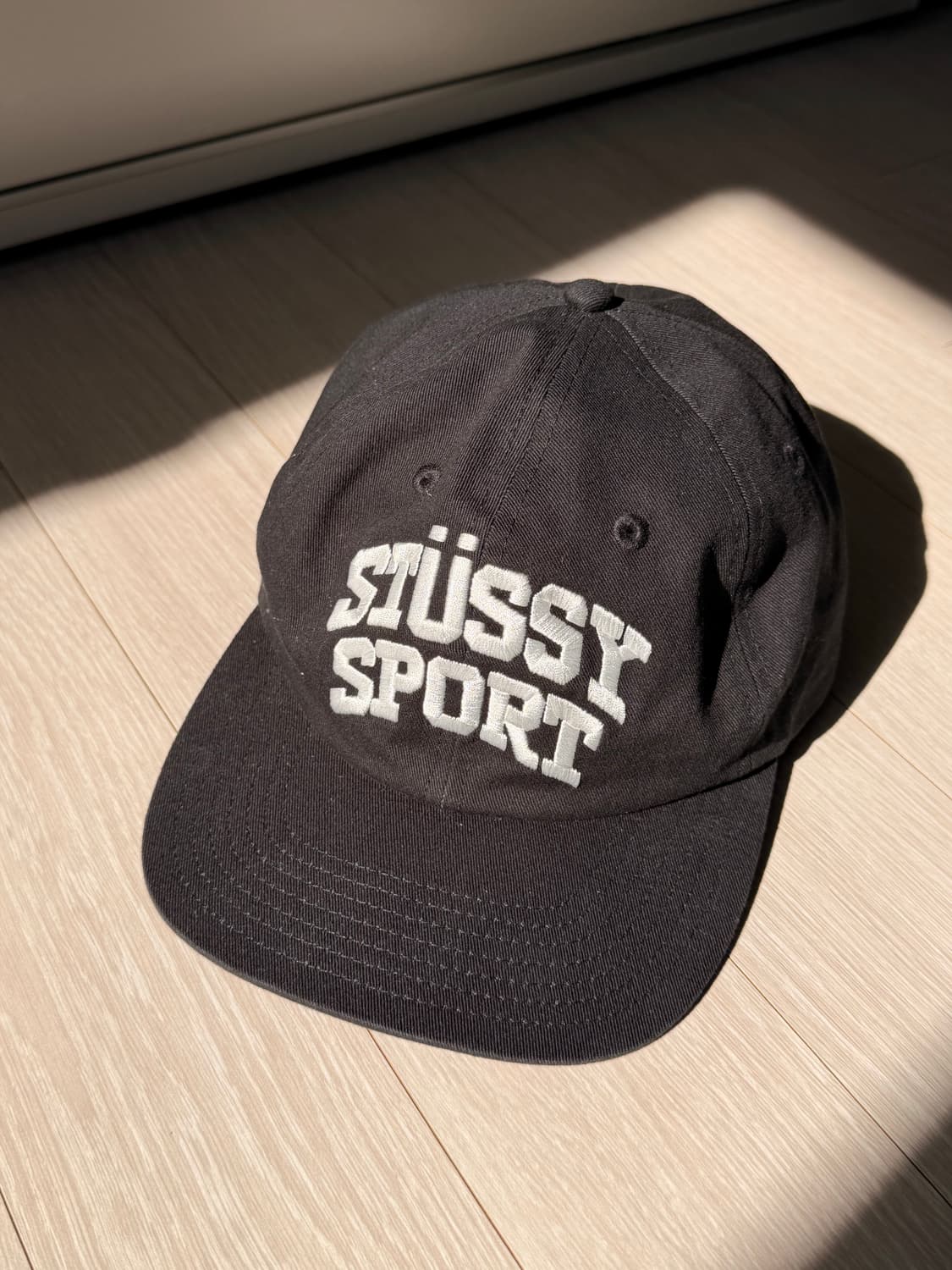 스투시 미드 뎁스 스포츠 스냅백 블랙 상품이미지1