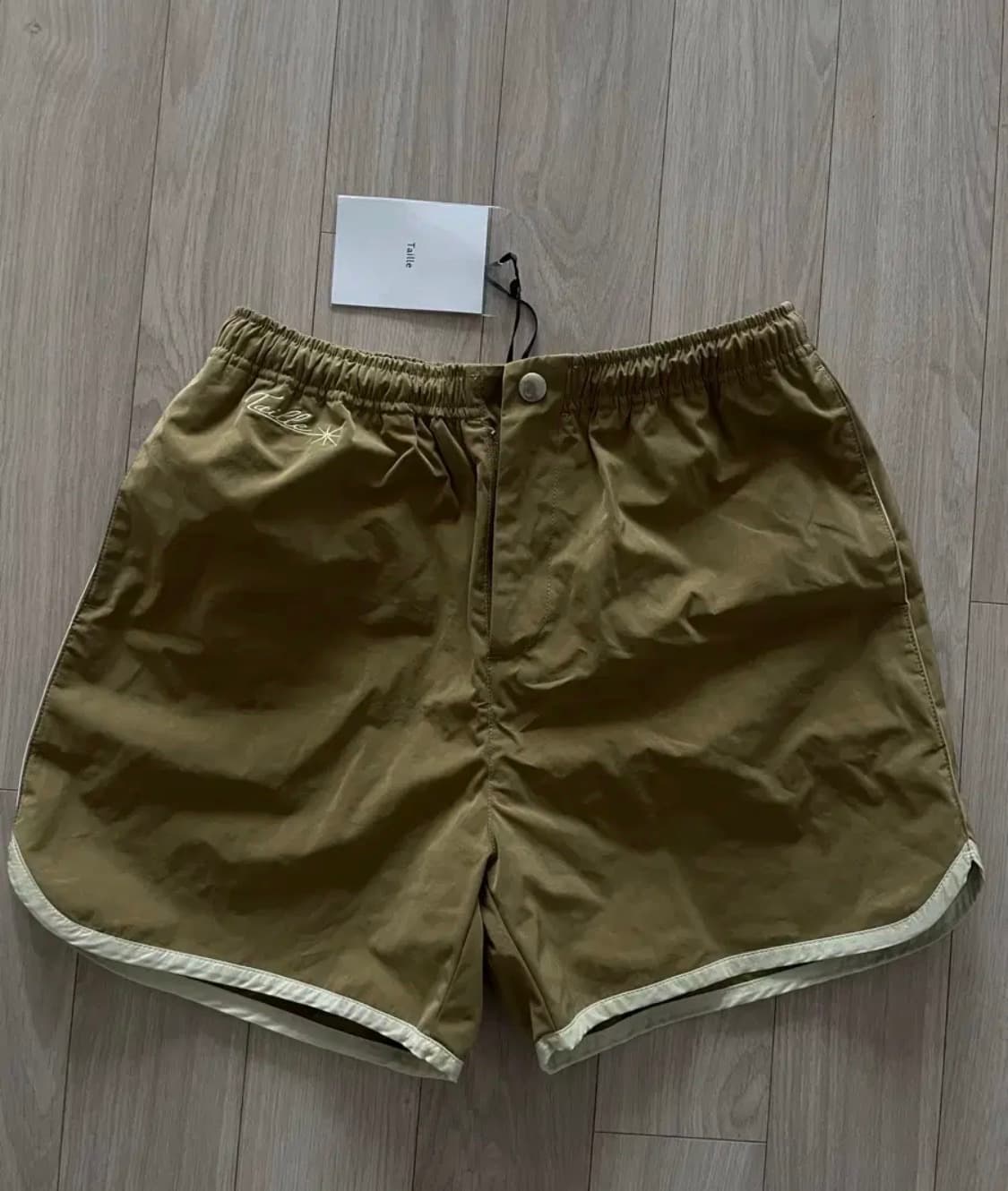 타일레 베이지 쇼츠 여성용 상품이미지1