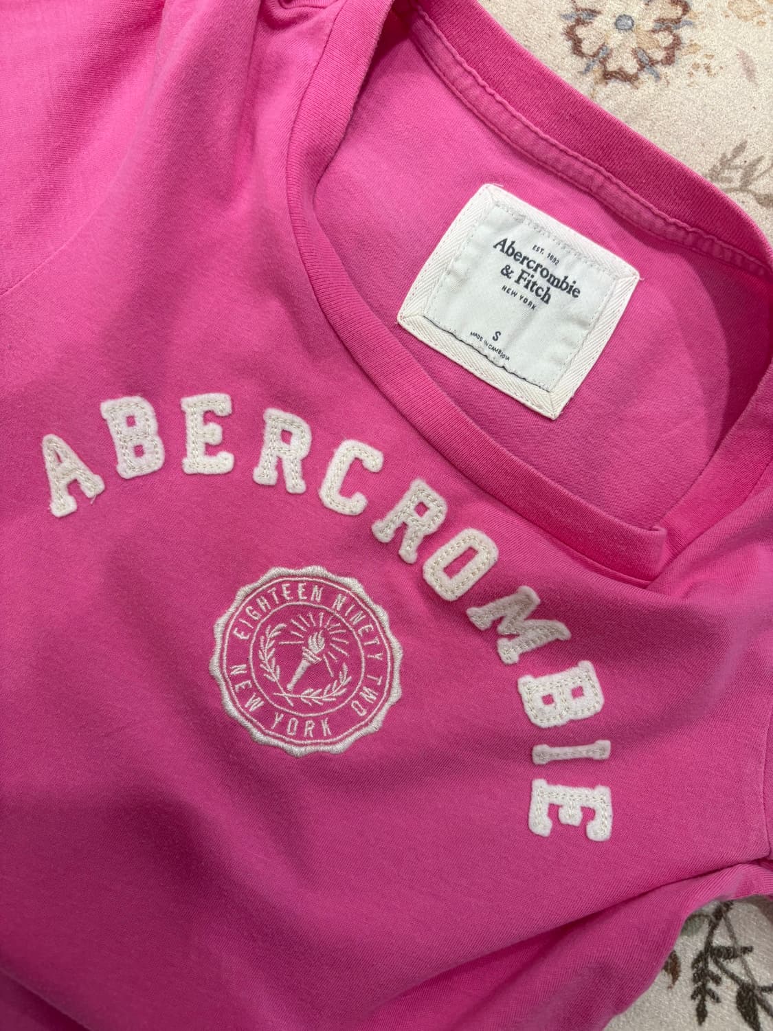 아베크롬비 y2k 핑크 롱슬리브 상품이미지3