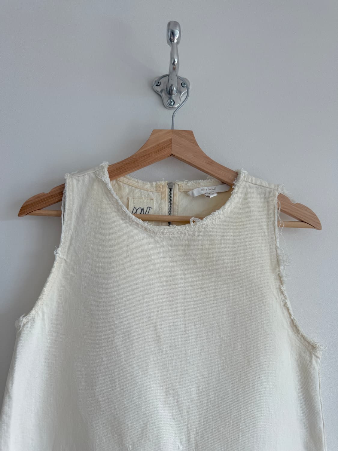 자라(ZARA) 디스트로이 코튼 슬리브리스 상품이미지2