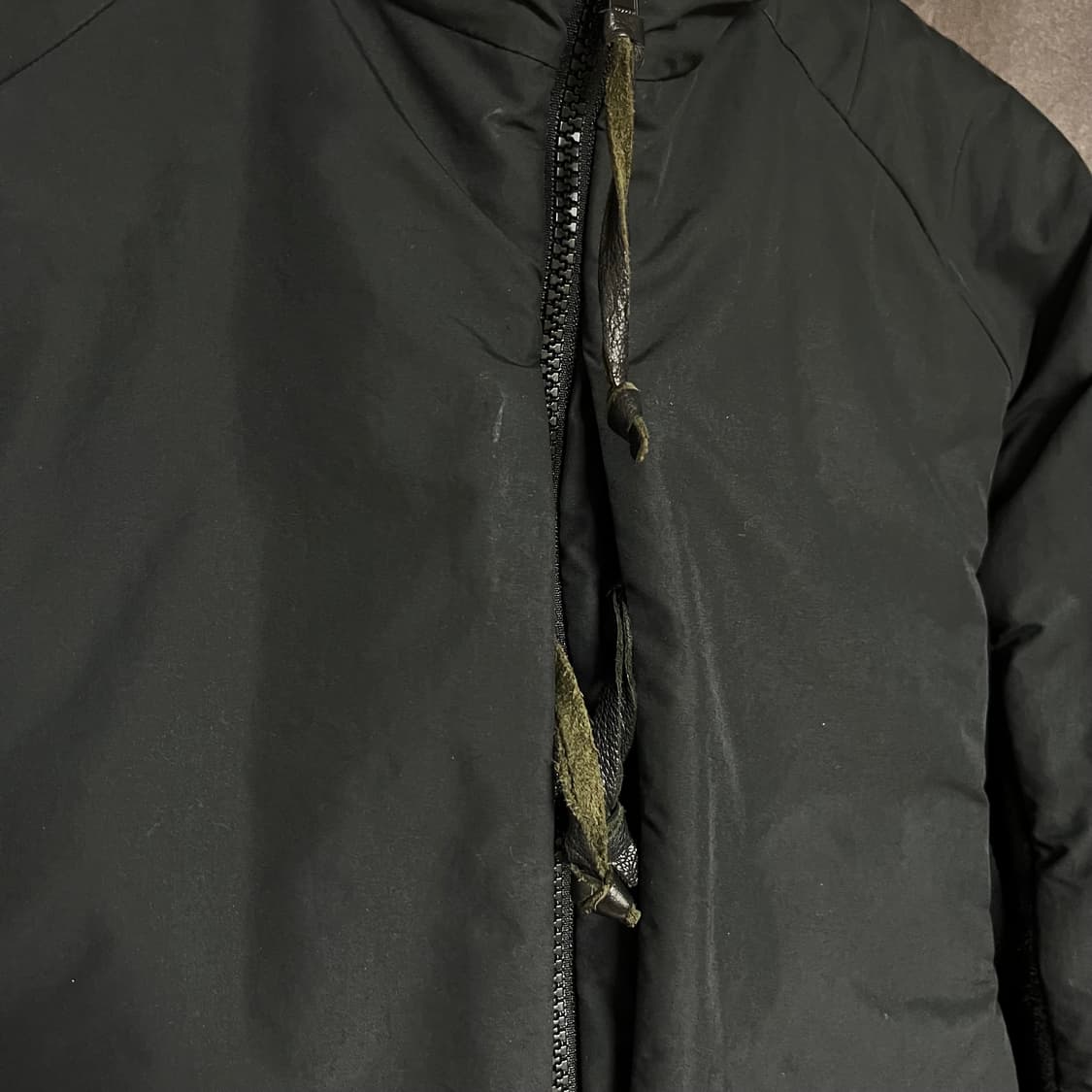 솔로이스트 사슴가죽 프리마로프트 패딩 재킷 상품이미지3