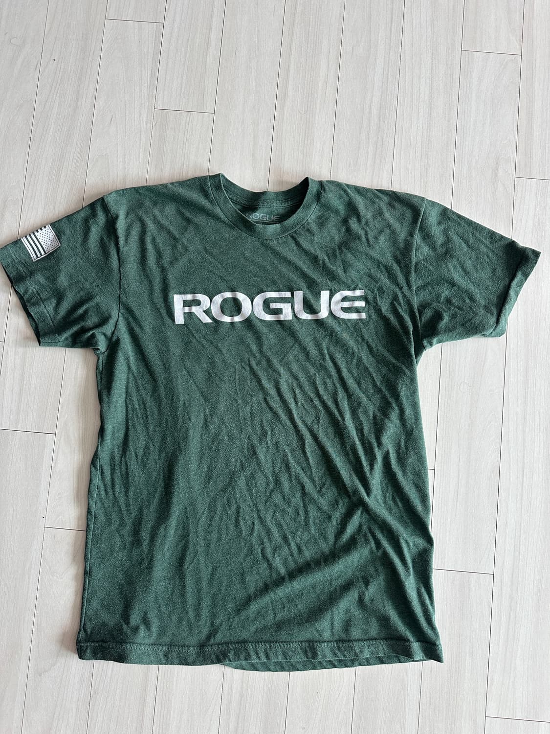 로그 피트니스 Rogue 베이직 티셔츠 팝니다! 상품이미지1