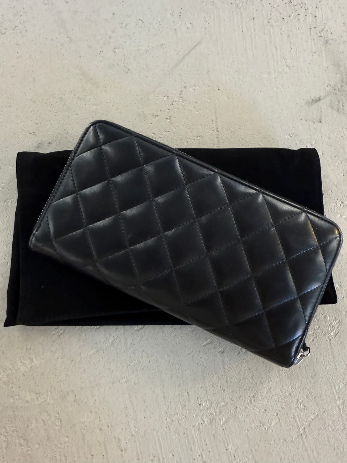 샤넬 정품 클래식 장지갑 지퍼 램스킨 은장 상품이미지4