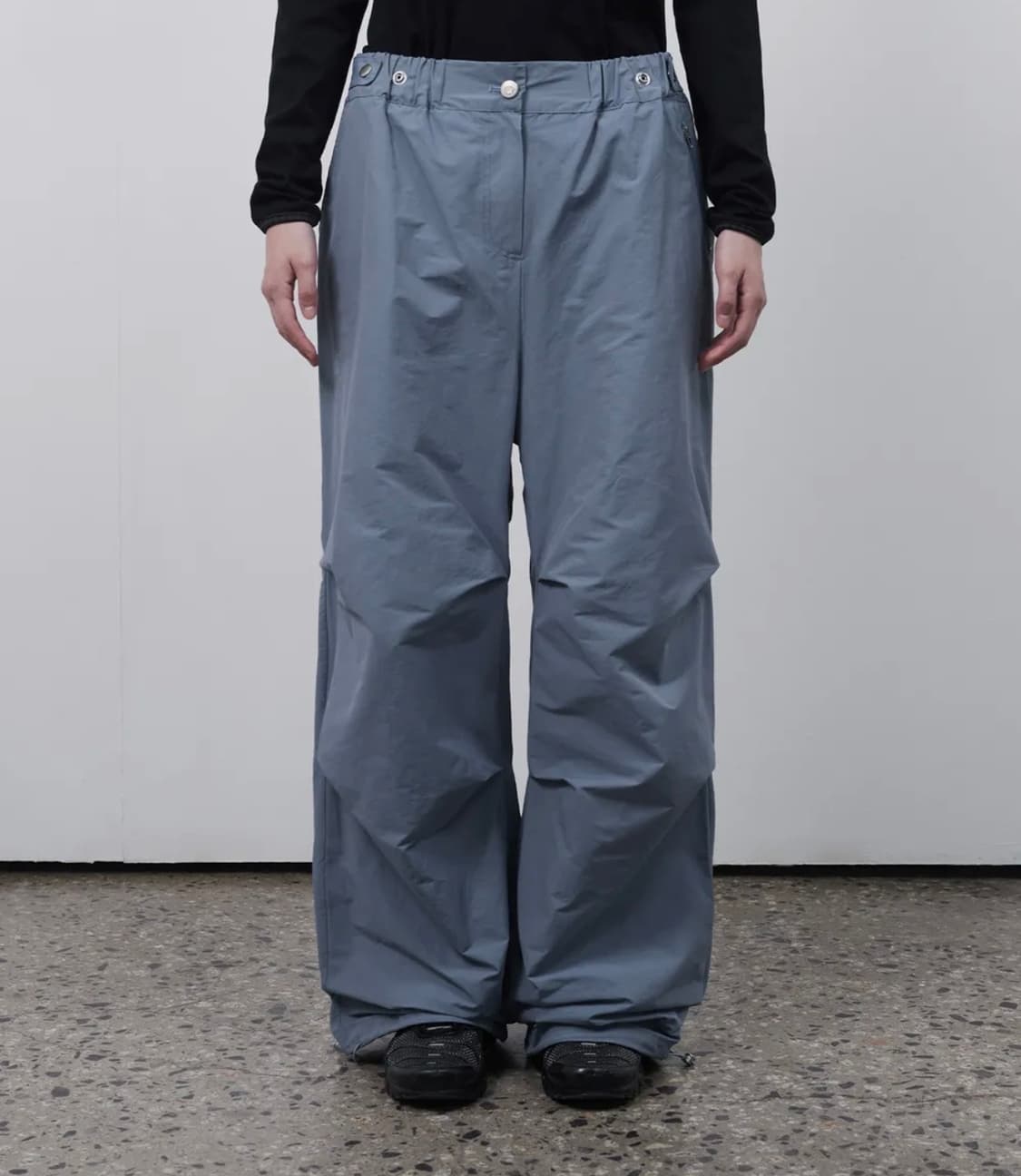 오헤시오 EFFECT NYLON PANTS, BLUE 상품이미지1