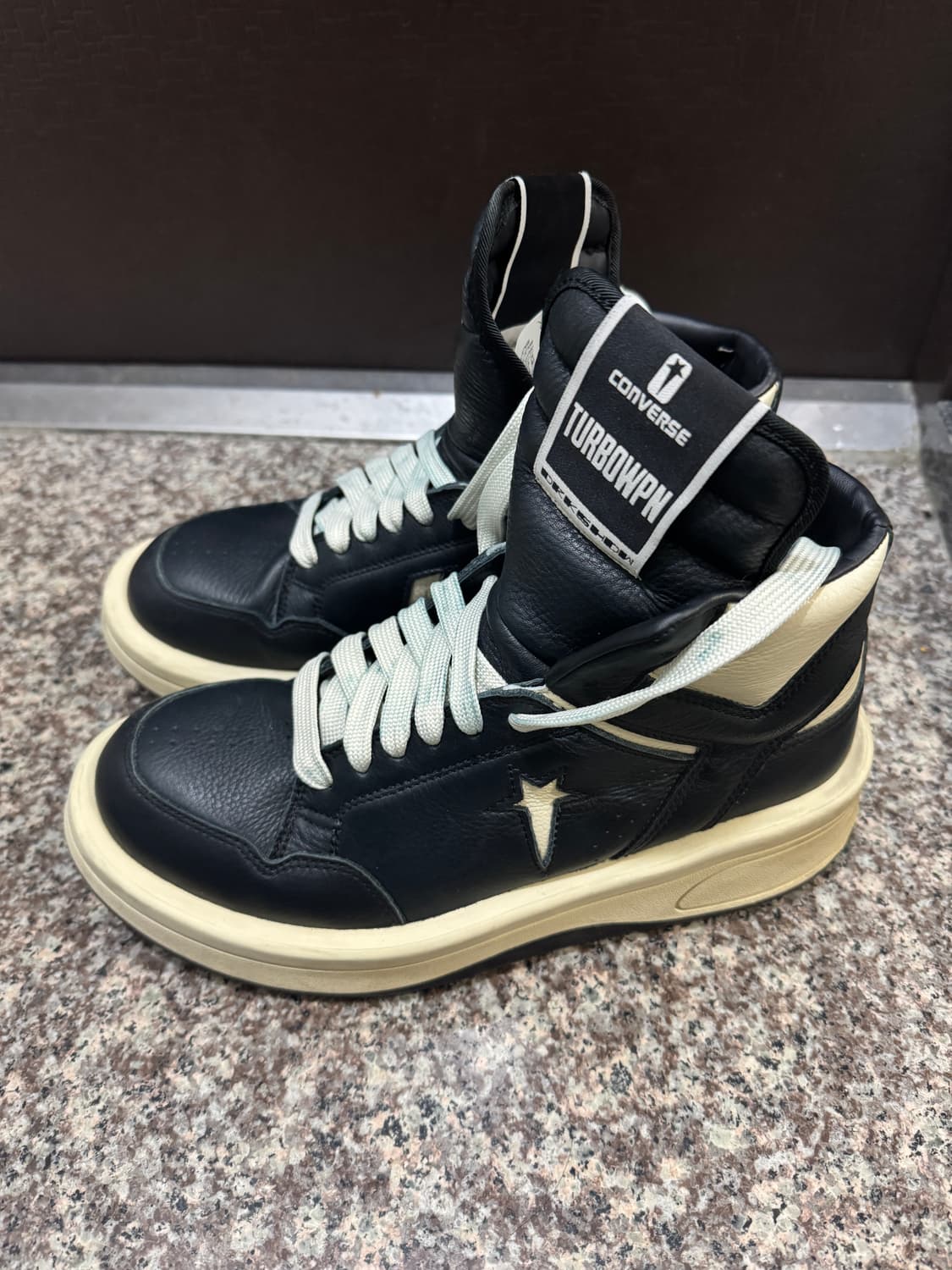 컨버스 x 릭 오웬스 다크쉐도우 터보웨폰 상품이미지1