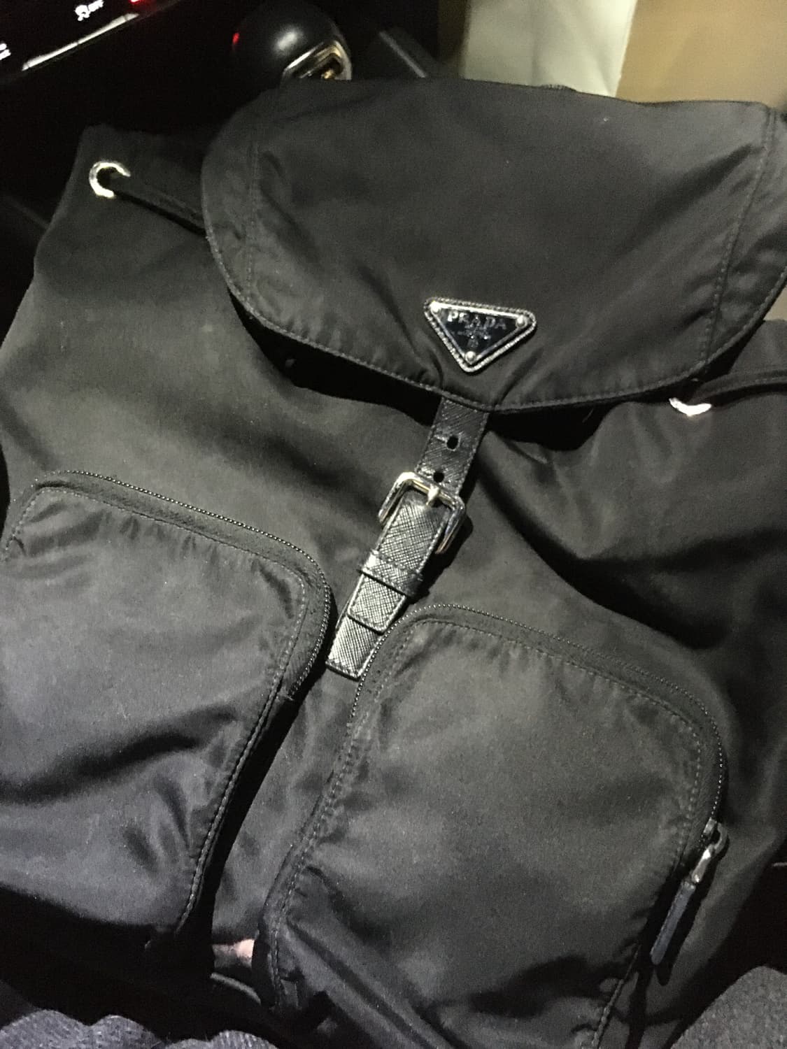 프라다 백팩 상품이미지1