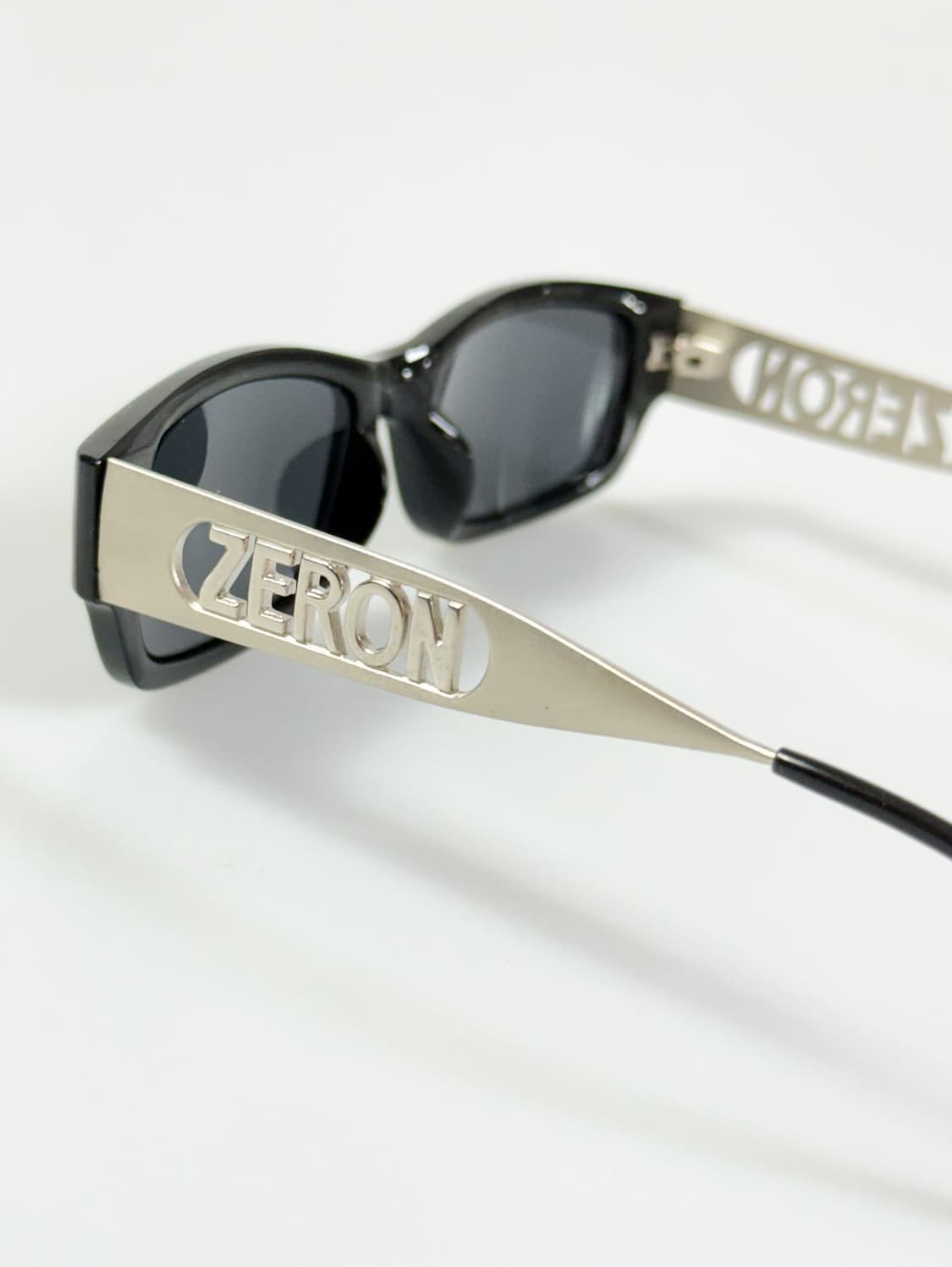 90s ZERON 블랙 스퀘어 메탈 템플 빈티지 선글라스 상품이미지4