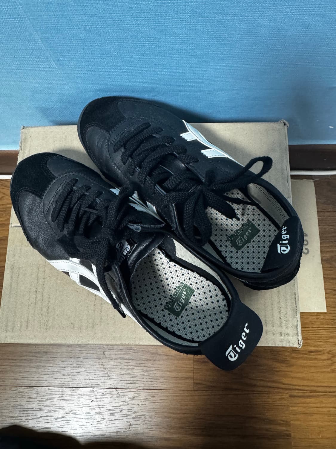 오니츠카타이거 멕시코66 검흰  상품이미지1