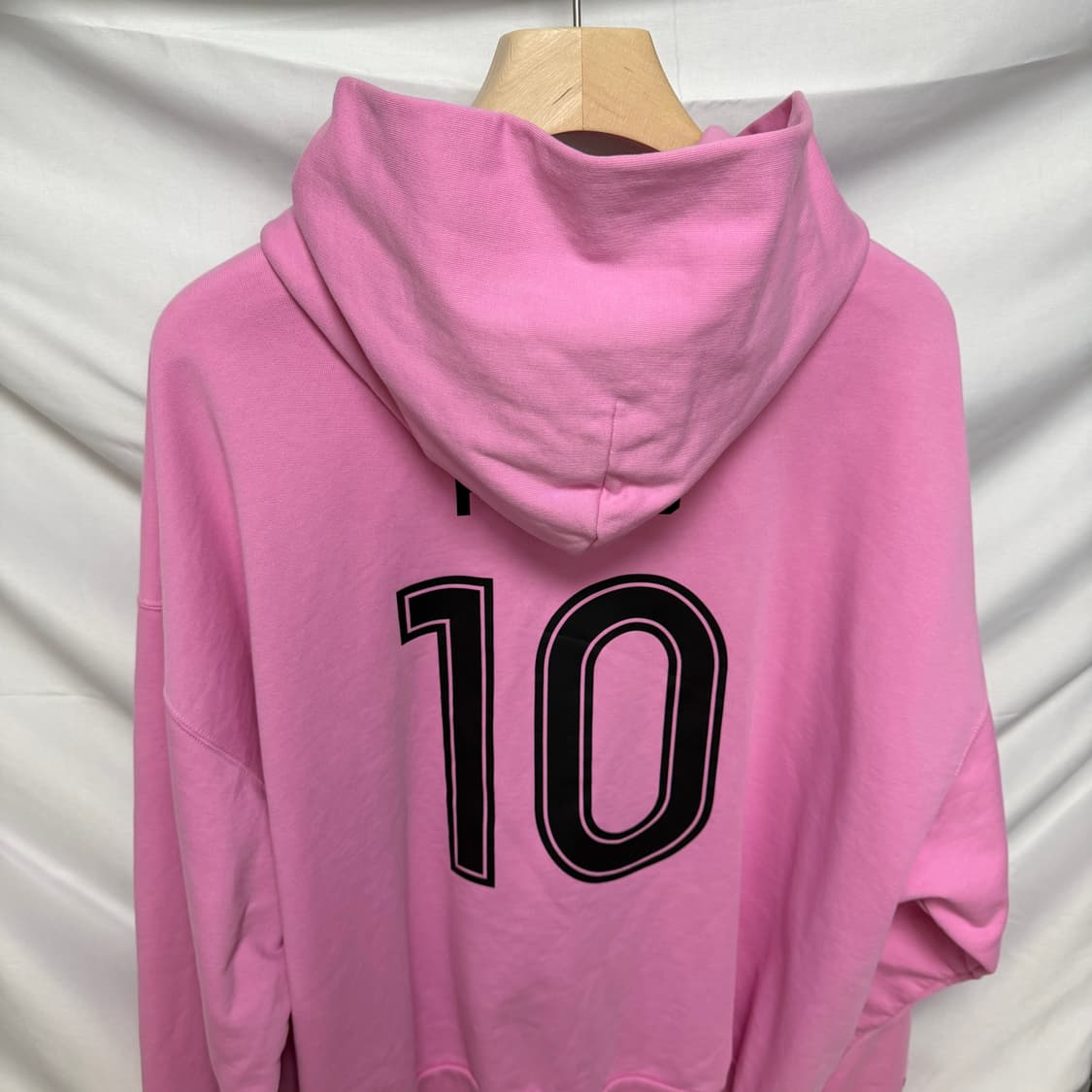 [S+급/L] 23FW 발렌시아가 사커 시리즈 후드집업 핑크 상품이미지4