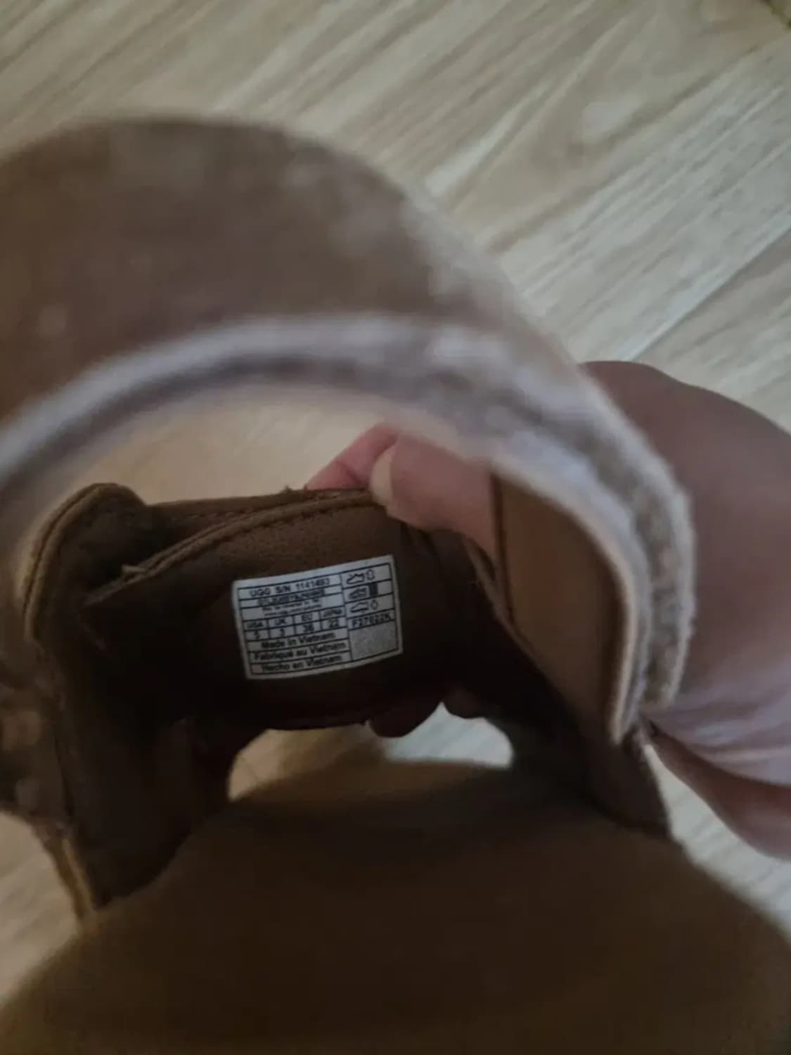 ugg w 골든스타 슬링백(225~230) 상품이미지5