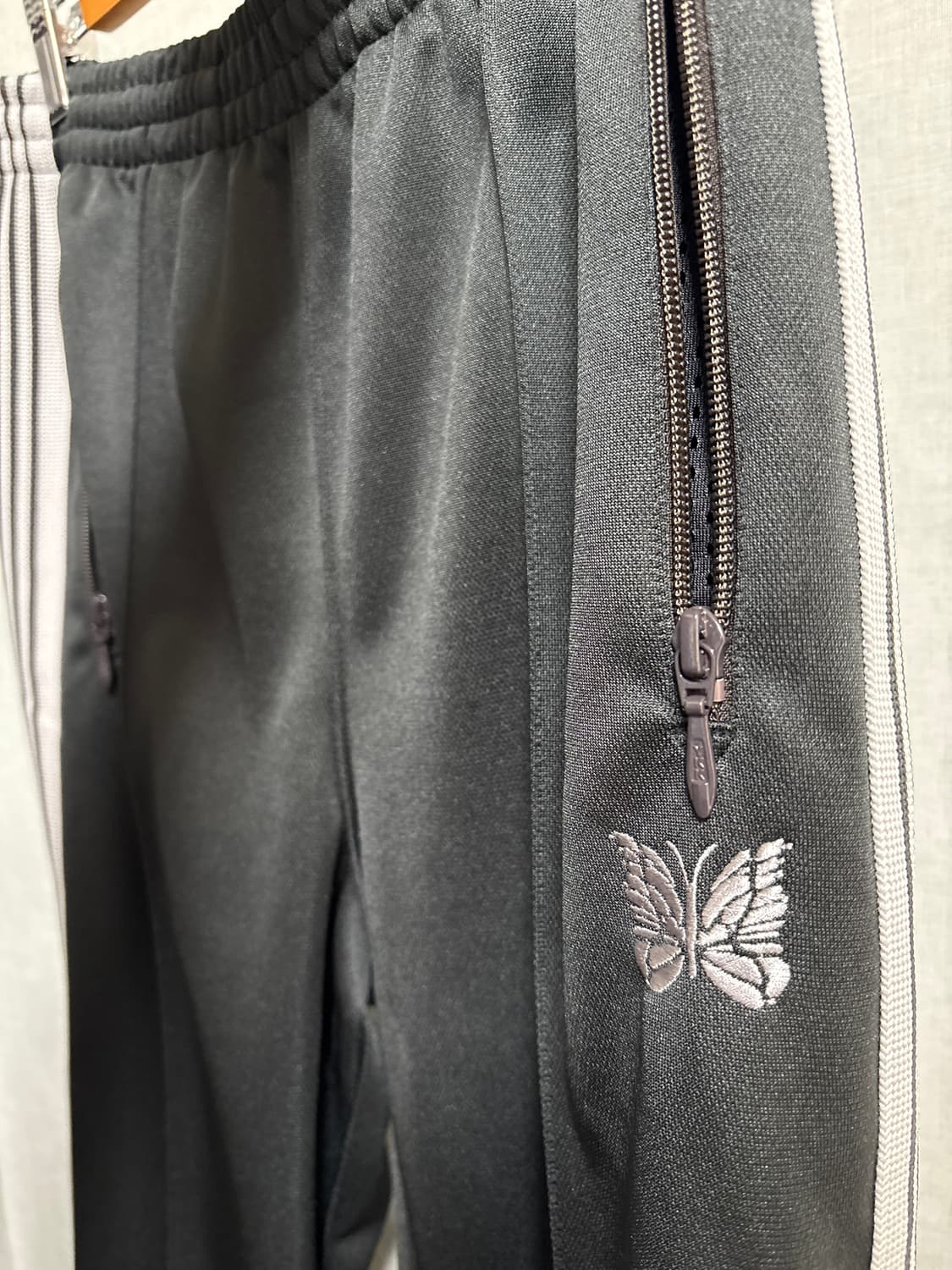 니들스 폴리스무스 트랙팬츠 상품이미지3