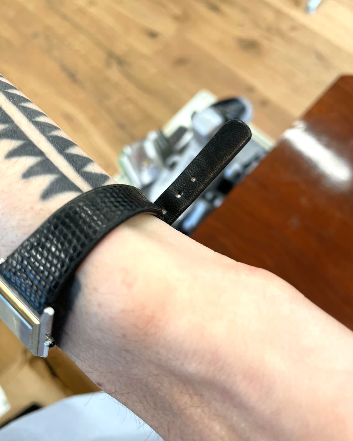 지방시 빈티지 레더 시계 상품이미지5