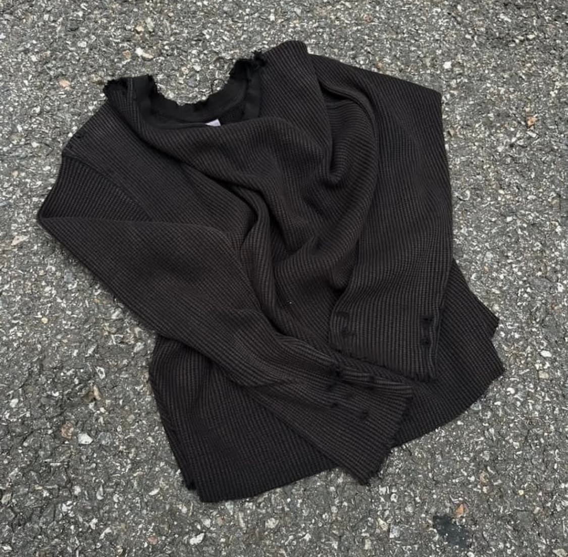 오네이타 와플 롱슬리브 블랙 소버 굿즈 니트 상품이미지1