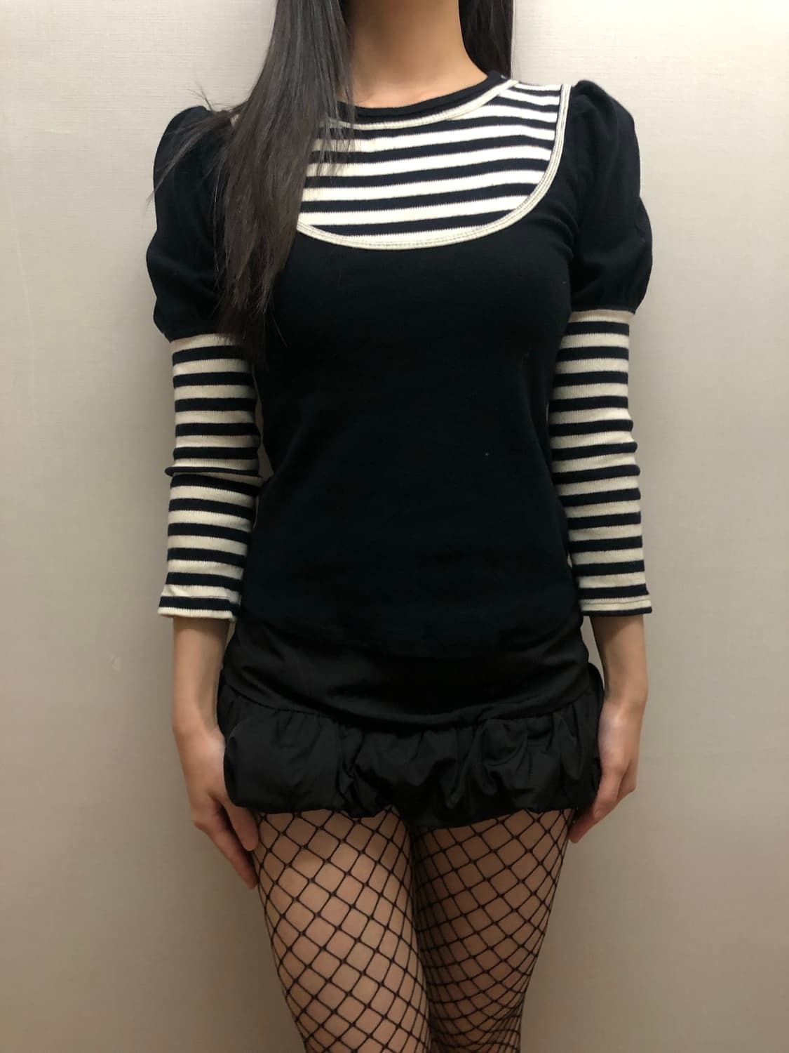 빈티지 블랙 스트라이프 레이어드 니트 상품이미지1