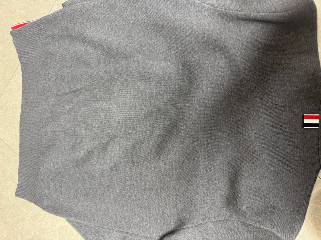 톰브라운 밀라노스티치 가디건 그레이 3사이즈 상품이미지7