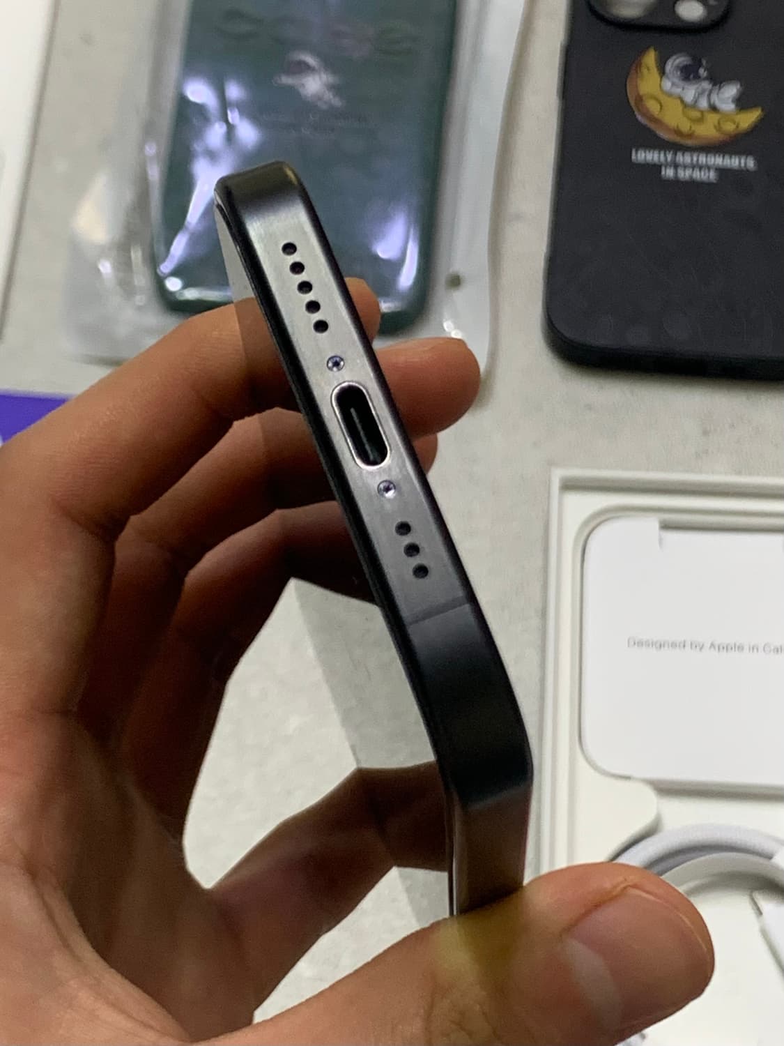 상태최상 아이폰 15프로 티타늄 블랙 256G 배터리 95% 상품이미지5