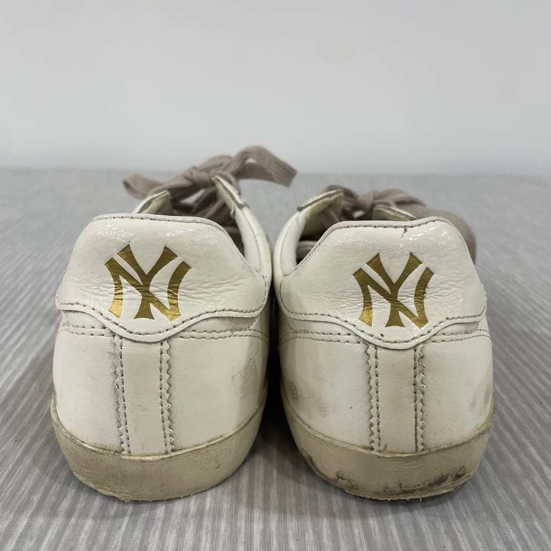 680) MLB 뉴욕 양키스 스니커즈 240mm 상품이미지4