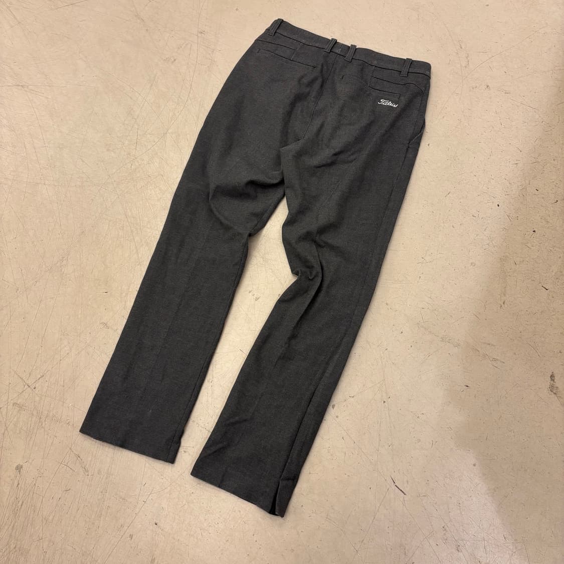 타이틀리스트 그레이 스트레이트 핏 팬츠 상품이미지3