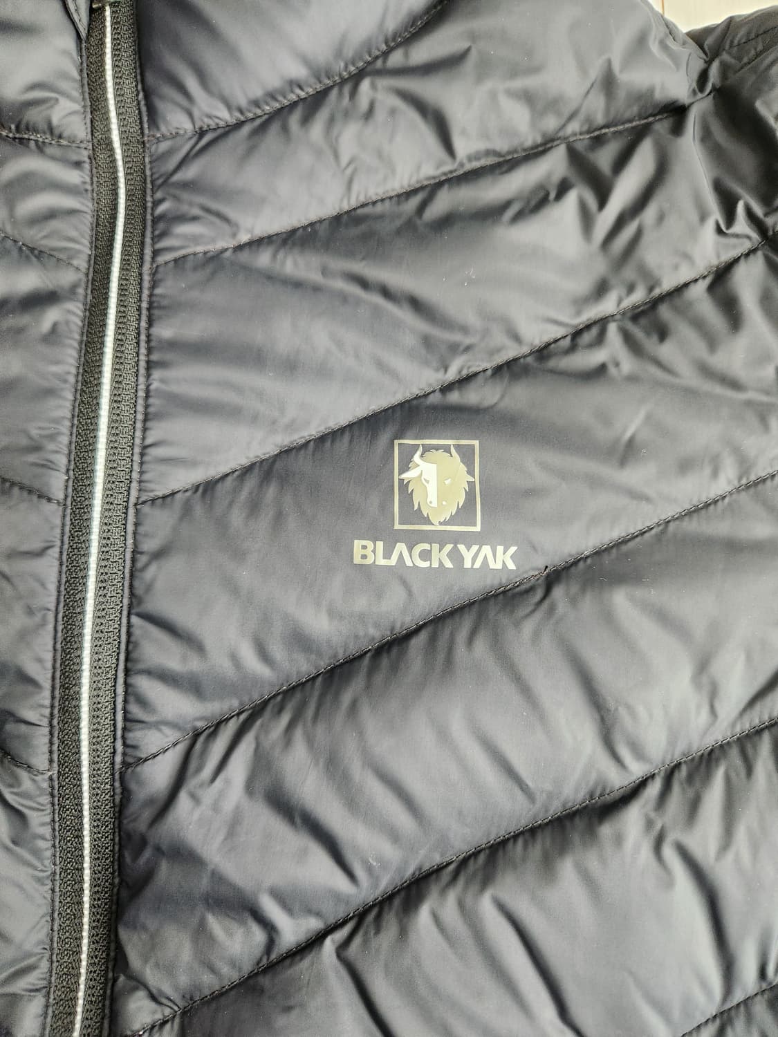 블랙야크 덕다운 경량패딩 여성44~55사이즈 165

얼핏보면 새거에요^ 상품이미지10