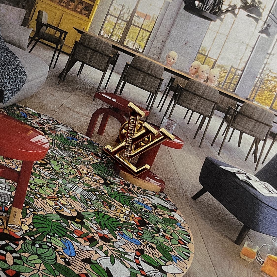 루이비통 LV 로고 핀 브로치 상품이미지5