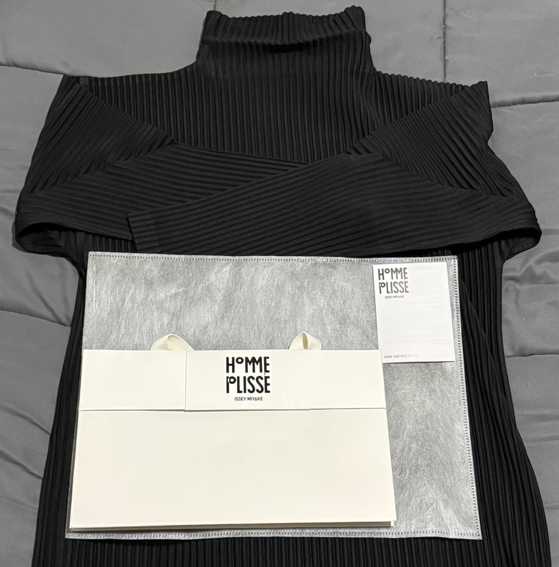 [2] 이세이미야케 옴므플리세 하이넥 롱 슬리브 상품이미지1