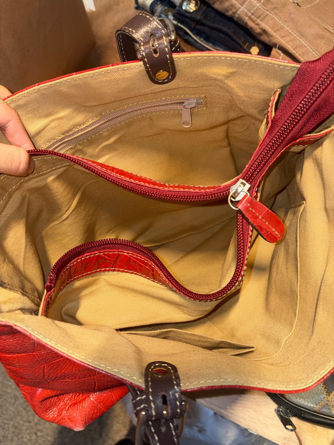 Crimson croc bag 상품이미지5
