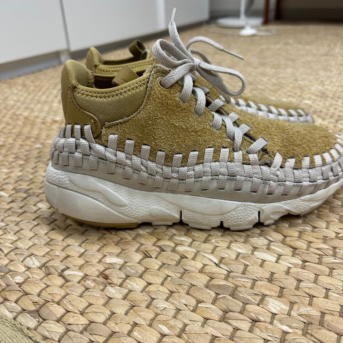 240 나이키 에어 풋스케이프 우븐 추카 브라운 상품이미지3