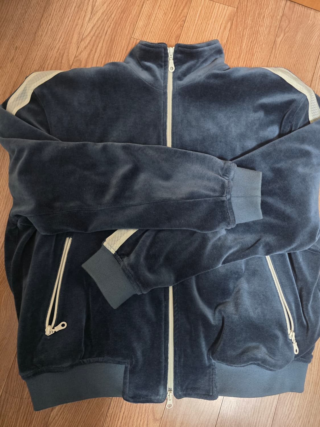 브라운야드 벨루어 트랙 자켓 상품이미지1