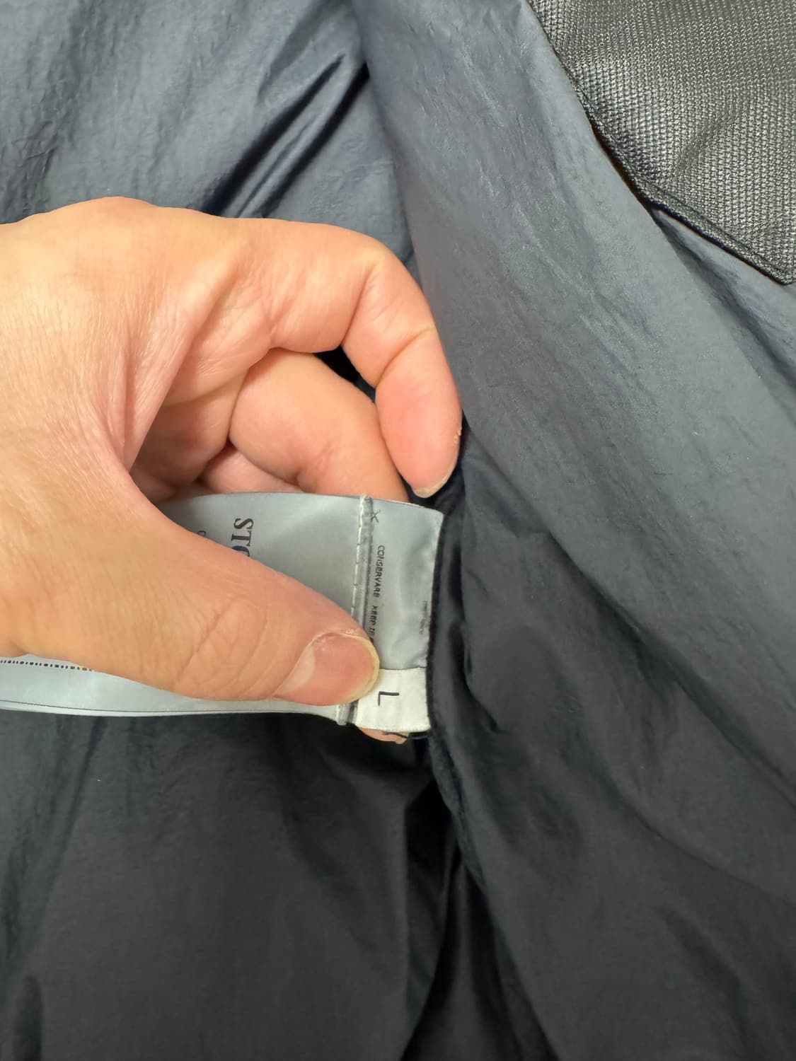 스톤아일랜드 크링클랩스 21fw 패딩 조끼 L사이즈 팝니다. 상품이미지6