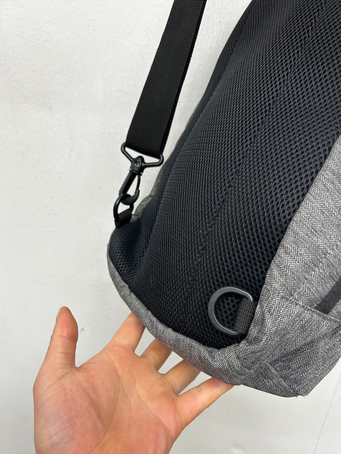 콜맨 그레이 빈티지 슬링백 상품이미지4