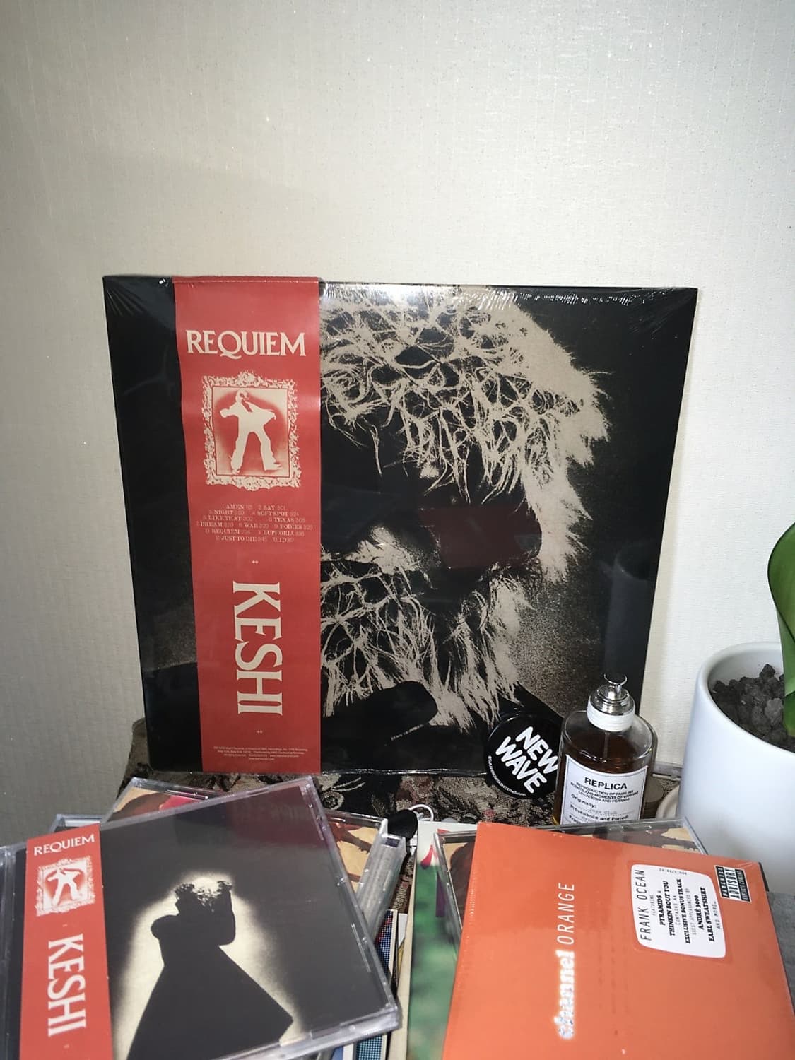 [LP&CD] Keshi - Requiem 상품이미지1