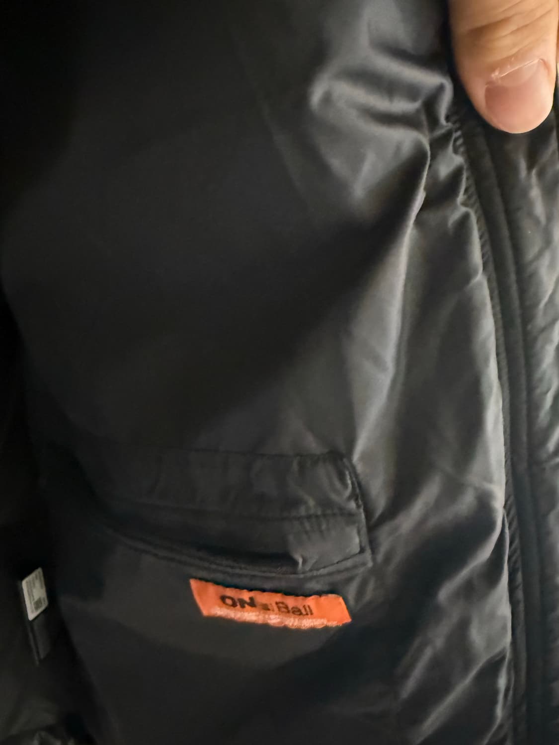 노스페이스 눕시 온더볼 패딩베스트 리얼블랙 상품이미지4