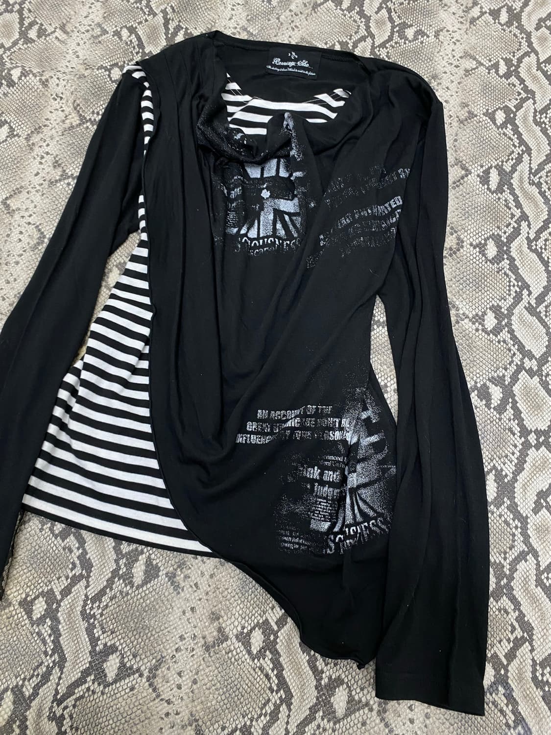 [Bernings sho]Stripe Layered Print Sleev 상품이미지2