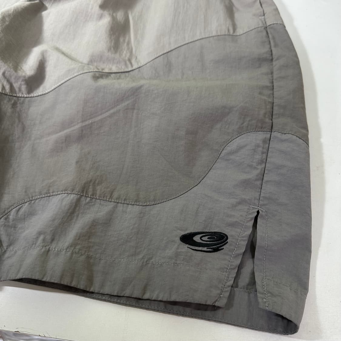 L 글랙 GLACK 반바지 진그레이 기본로고 밴딩 나일론팬츠 상품이미지2