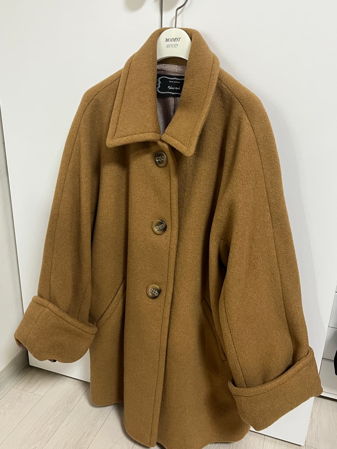 모데스트무드 잔느 코트 카멜색 상품이미지1