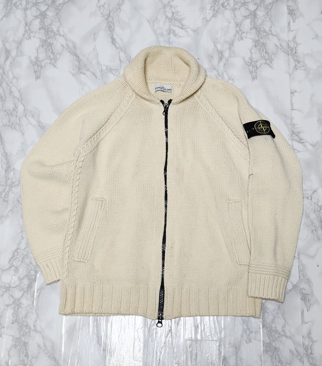 스톤아일랜드 아이보리 꽈배기 니트 집업 자켓 상품이미지2