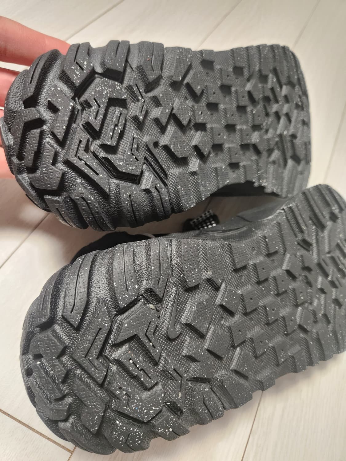 새상품급)나이키 오네온타 트레킹 샌들 사이즈260

여러 중고사이트에도  상품이미지8