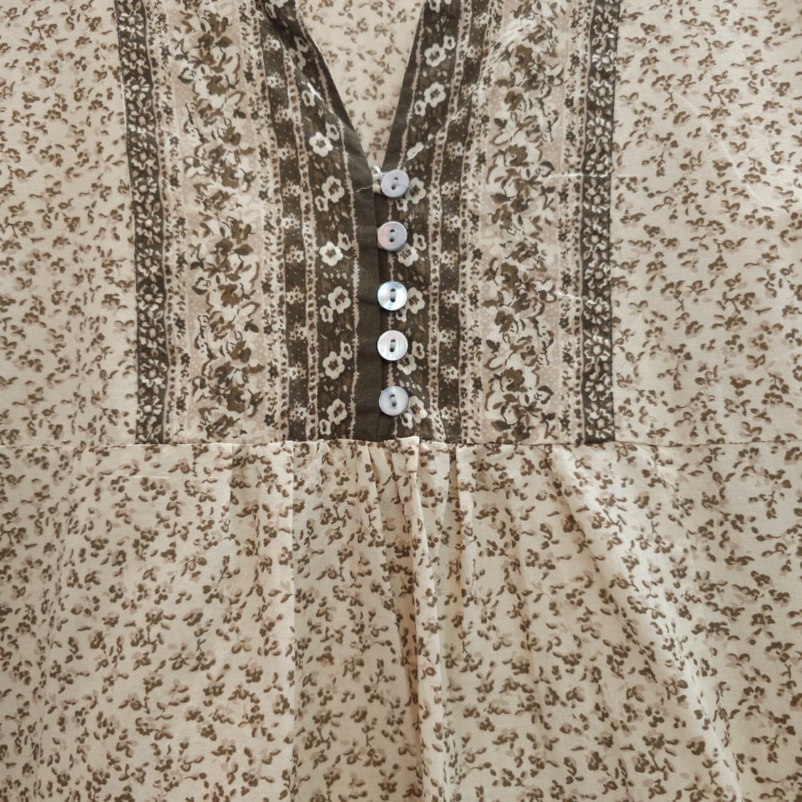 어스뮤직 플로럴 패턴 9부 포켓 원피스 상품이미지6