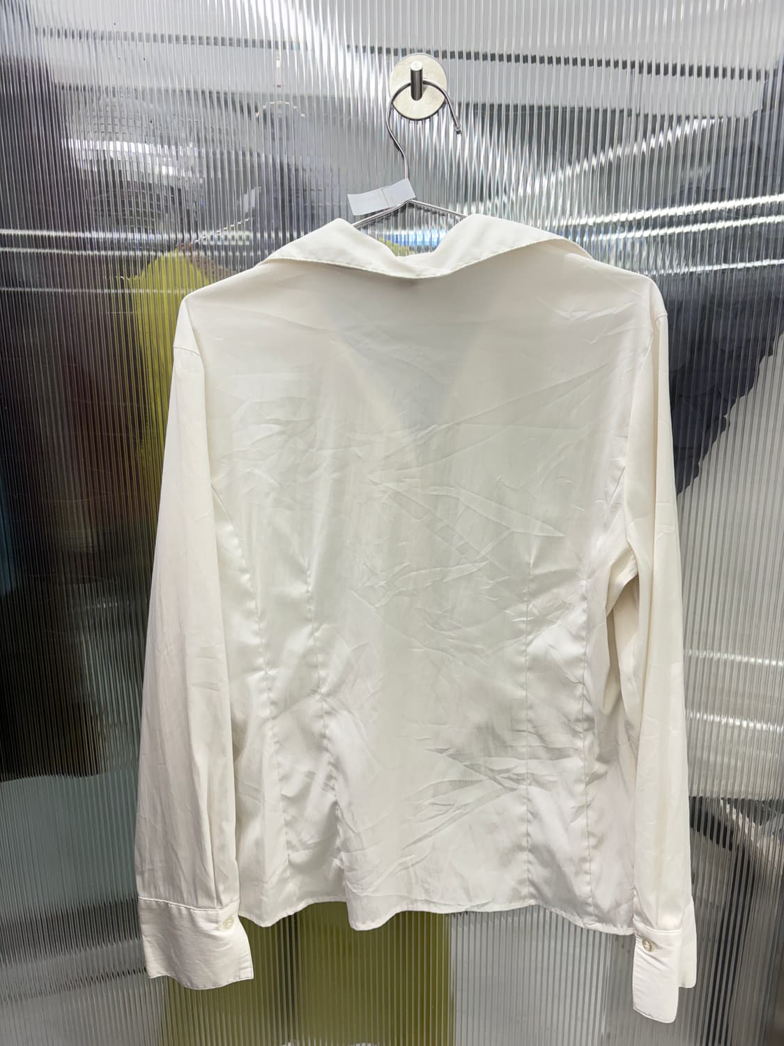 웨이스트 턱 화이트 셔츠 상품이미지3