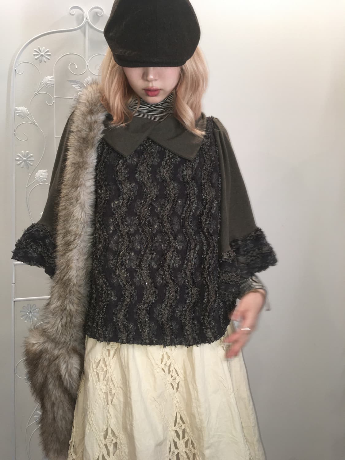 jpn vintage khaki frill beads cape knit 상품이미지1