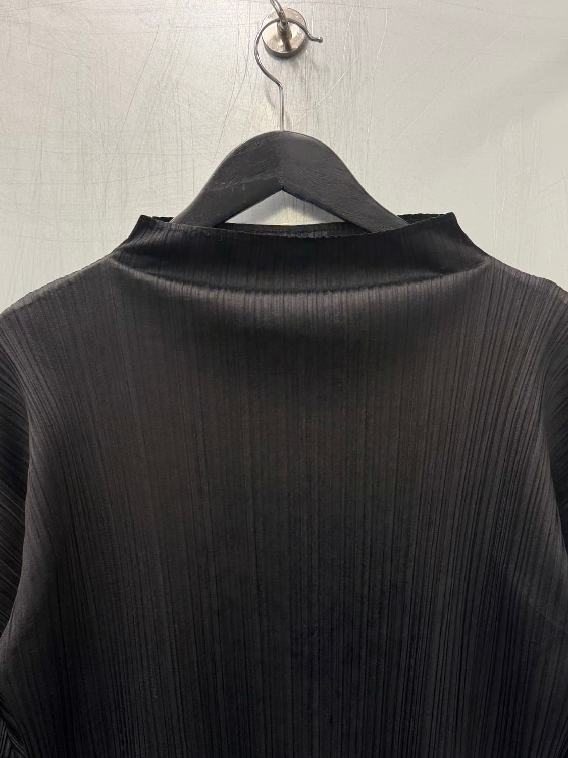 Issey Miyake 이세이 미야케 플리츠 플리즈 하이넥 반소매 티셔츠 상품이미지2