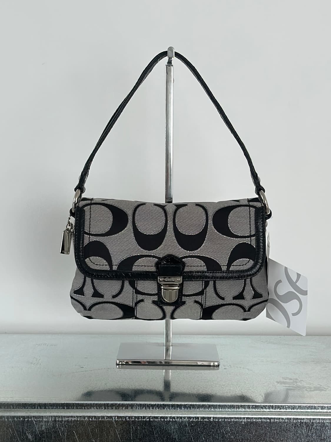 코치 자카드 숄더백  상품이미지3