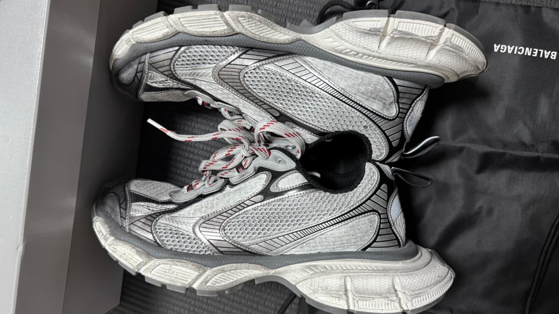 발렌시아가 3XL 그레이화이트레드 45size 상품이미지4