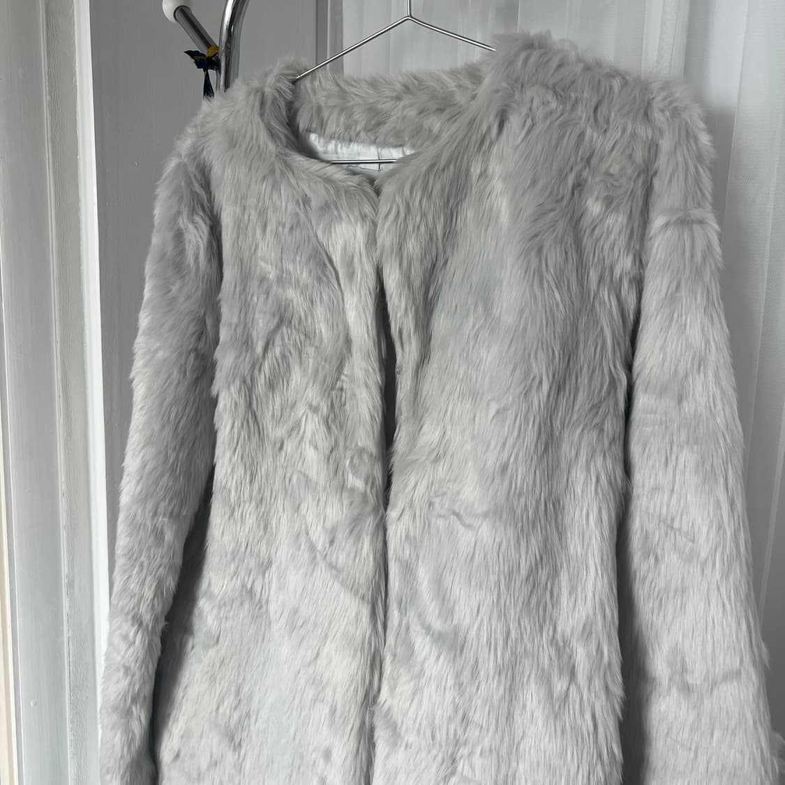 연그레이 롱 페이크퍼자켓 상품이미지3