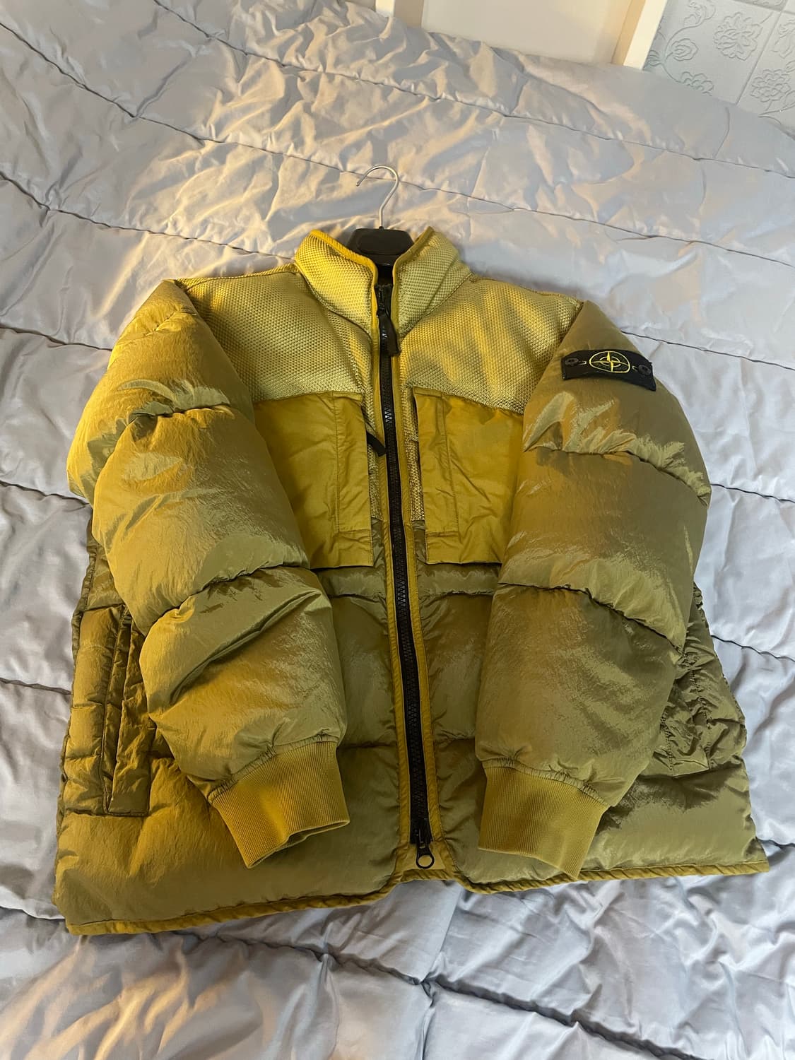 22fw 스톤아일랜드 패딩 판매 (M) 상품이미지1