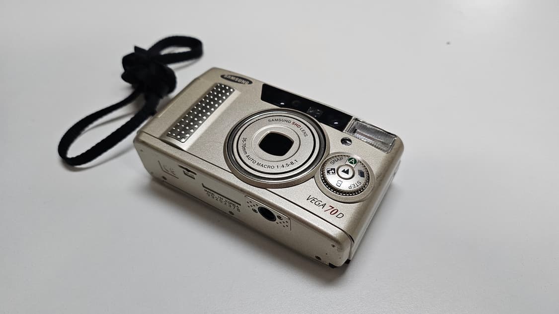 직례O 웜톤 감성의 정석 삼성 vega 70d 필름카메라 빈티지 필카 상품이미지7