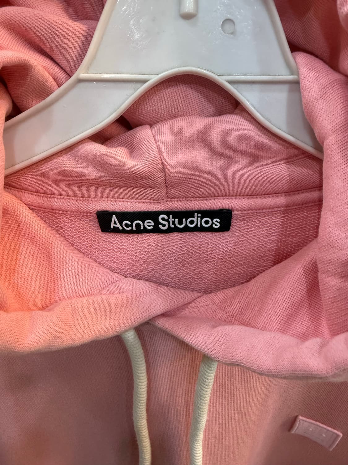 66/21ss 정품 아크네스튜디오 페이스로고 브러쉬 핑크후드팝니다 상품이미지2
