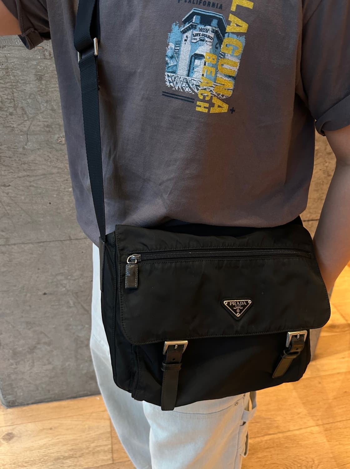 [PRADA] 정품 프라다 나일론 메신저 크로스백 블랙 삼각로고 상품이미지3