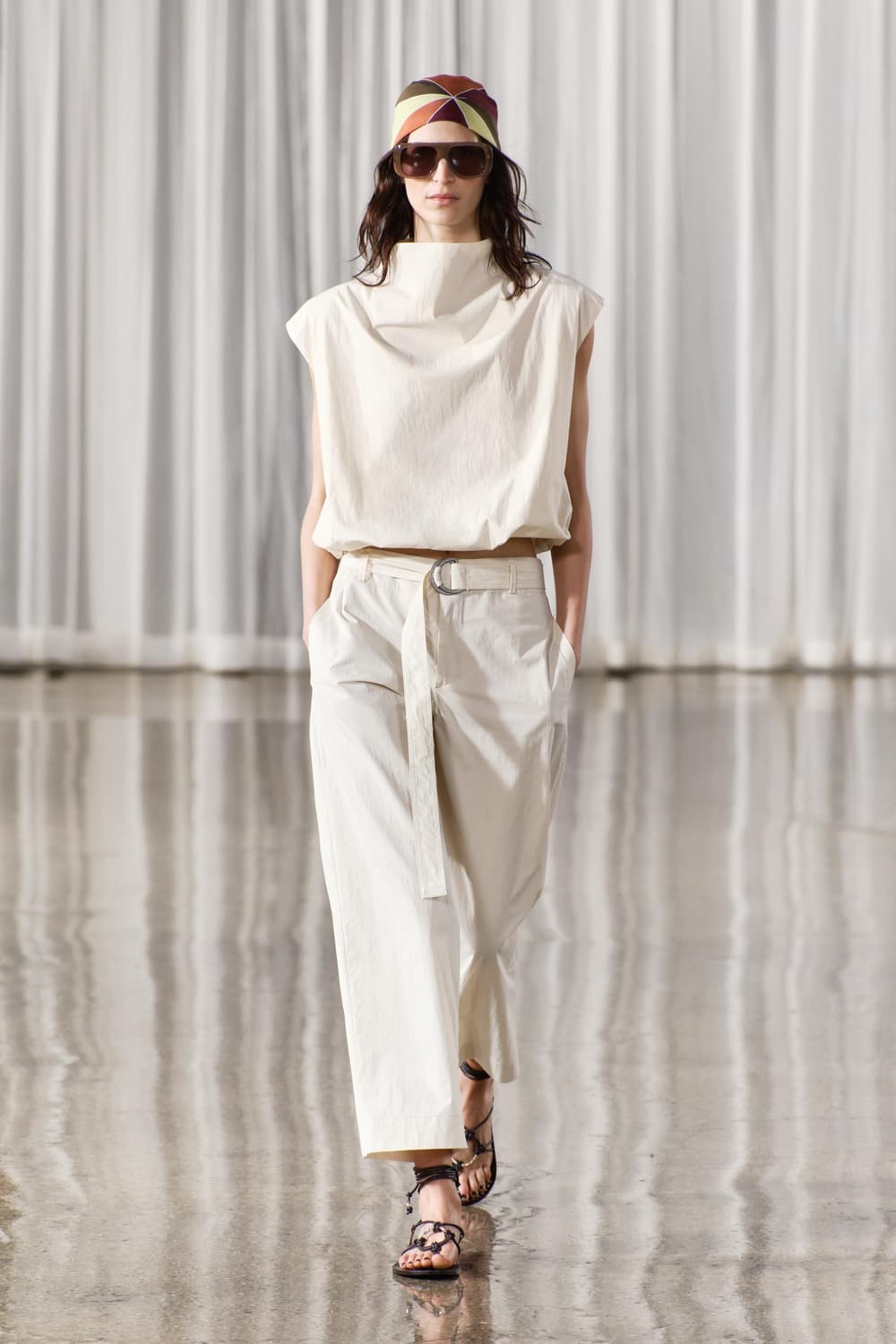 Zara mock neck balloon top 벌룬 탑 상품이미지2